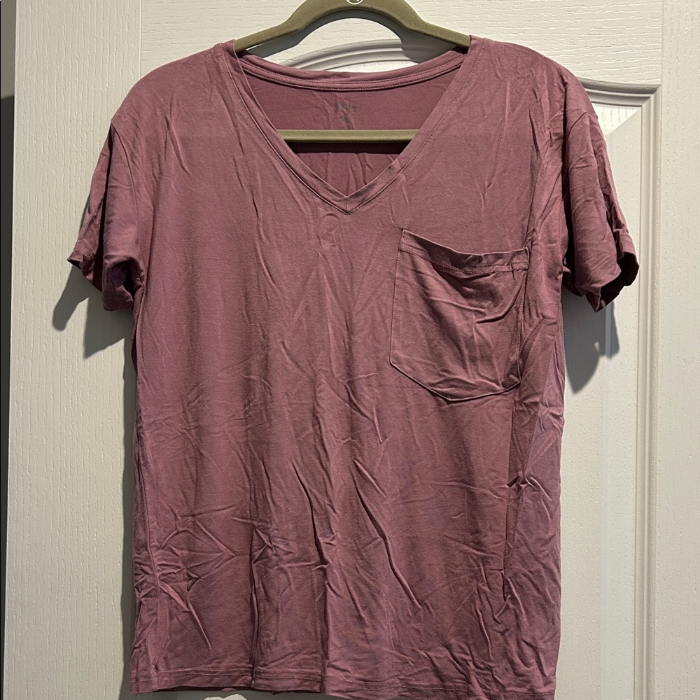 Kyte women’s over sized  Mauve V-Neck T-Shirt